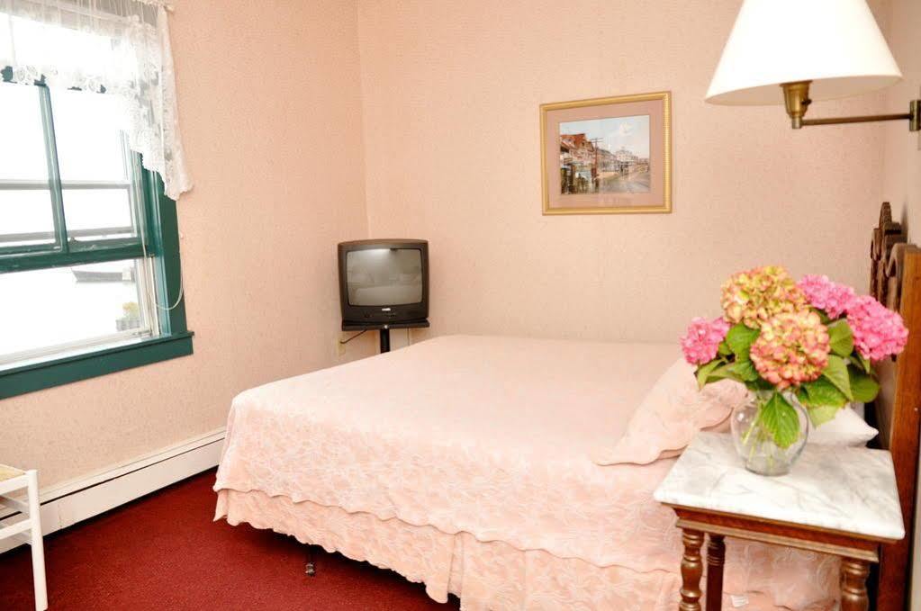 National Hotel Ню Шоръм Екстериор снимка